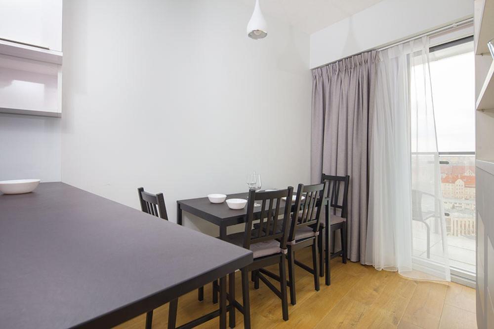Capital Apartments - Towarowa Πόζναν Εξωτερικό φωτογραφία