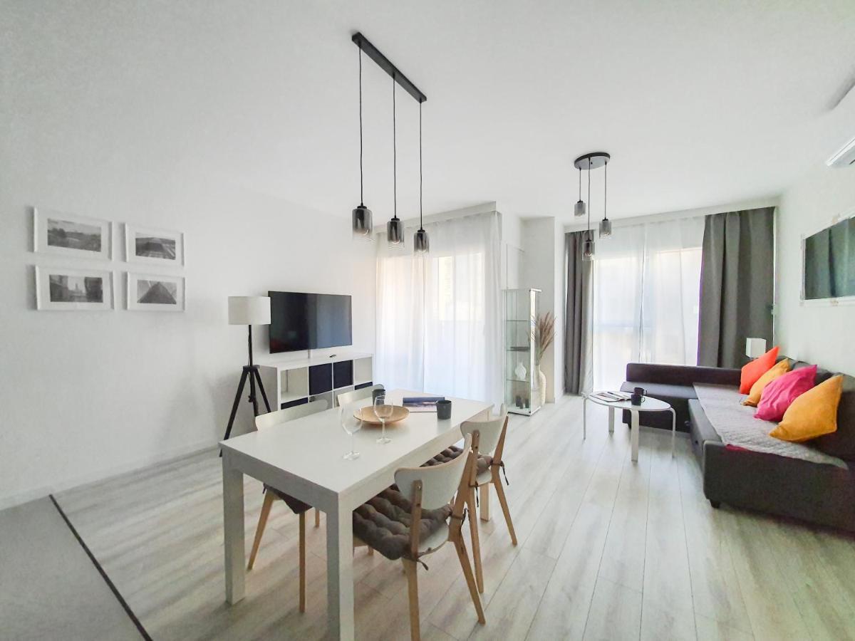 Capital Apartments - Towarowa Πόζναν Εξωτερικό φωτογραφία