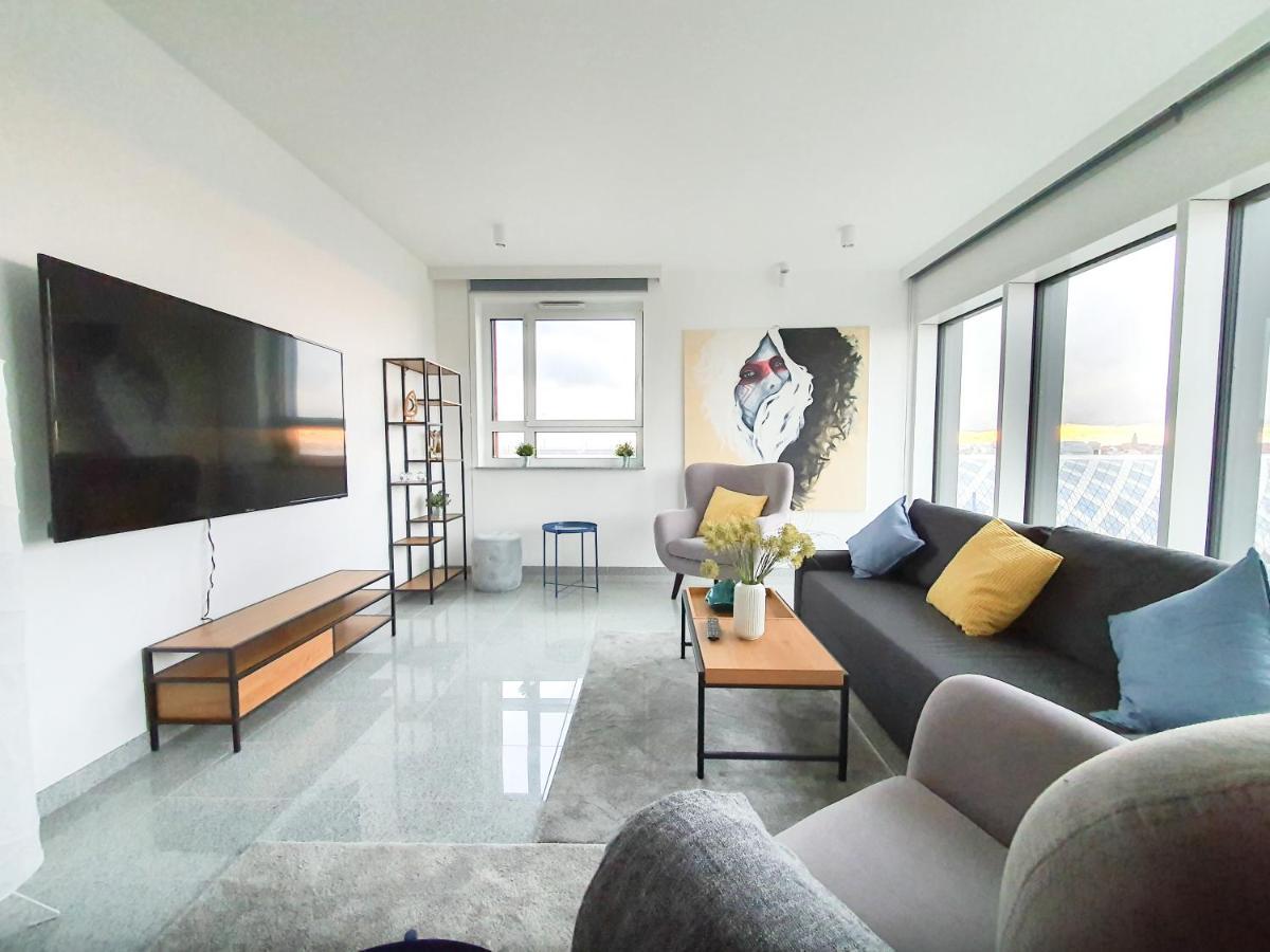 Capital Apartments - Towarowa Πόζναν Εξωτερικό φωτογραφία