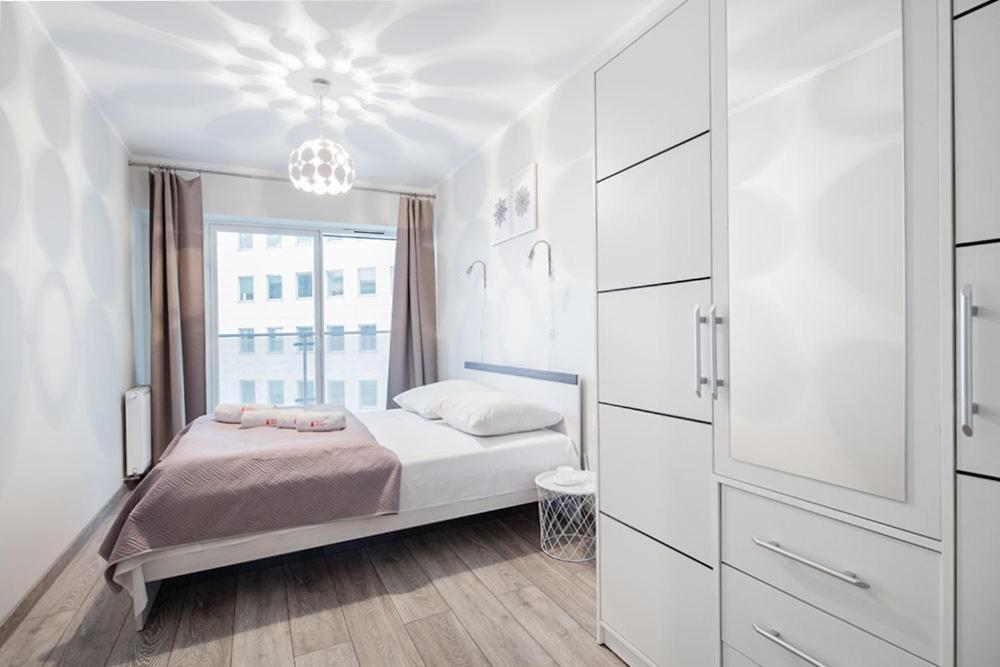 Capital Apartments - Towarowa Πόζναν Εξωτερικό φωτογραφία